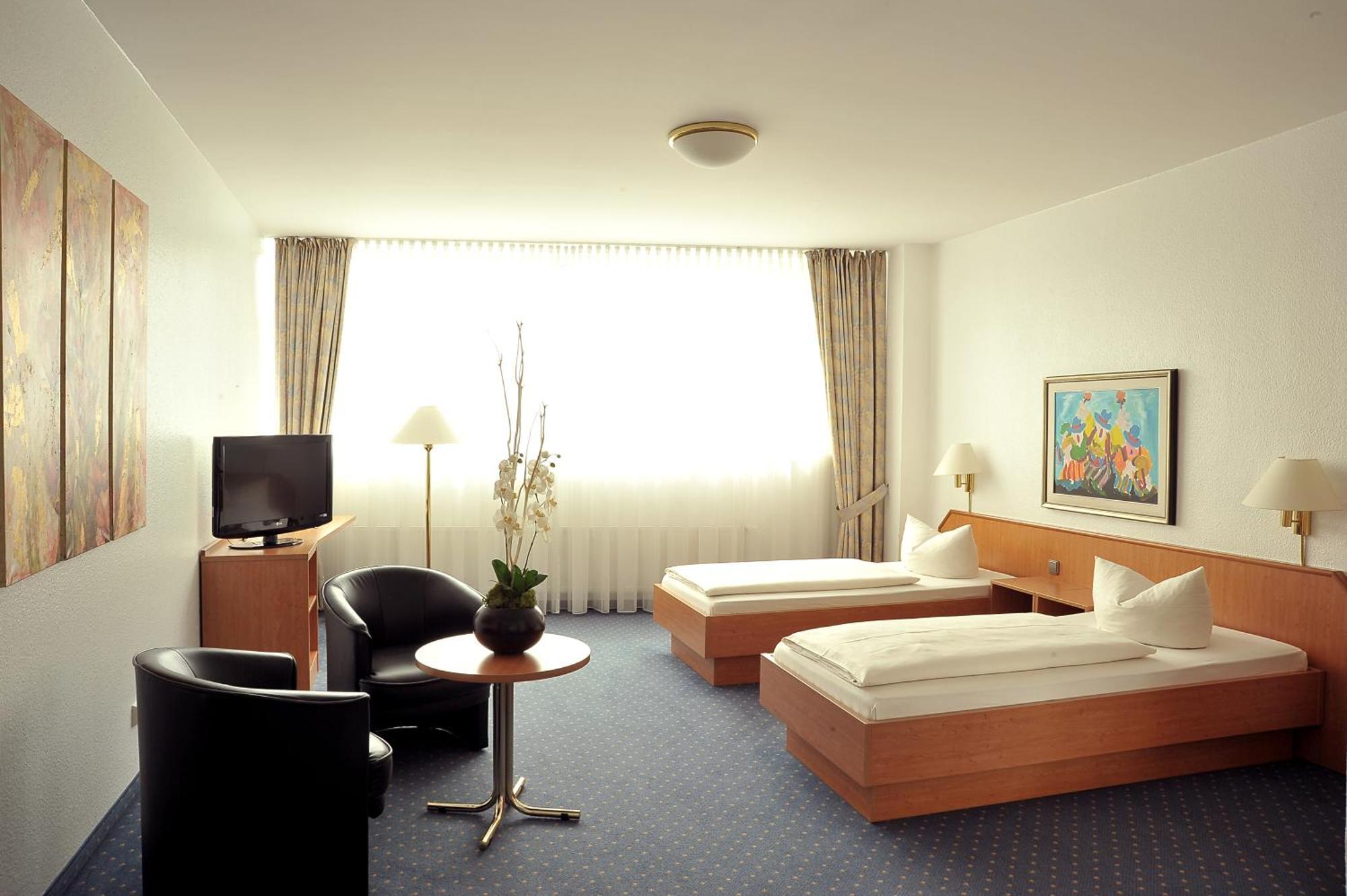 Quadruple Room Air Conditioning,702406537:JPEG
